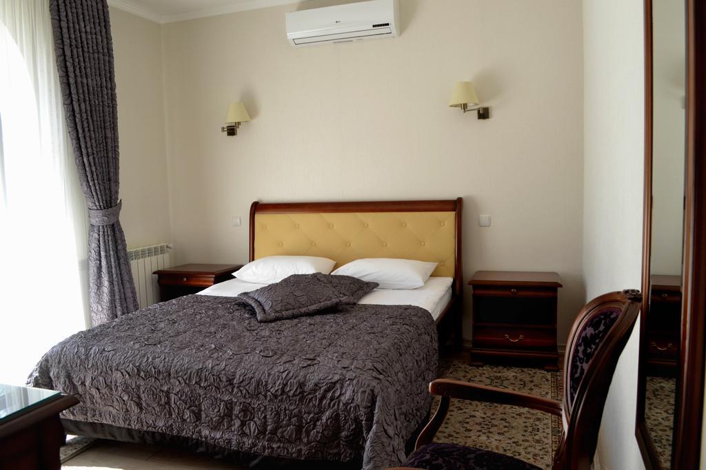Prima Villa Guest House ヴィーンヌィツャ エクステリア 写真